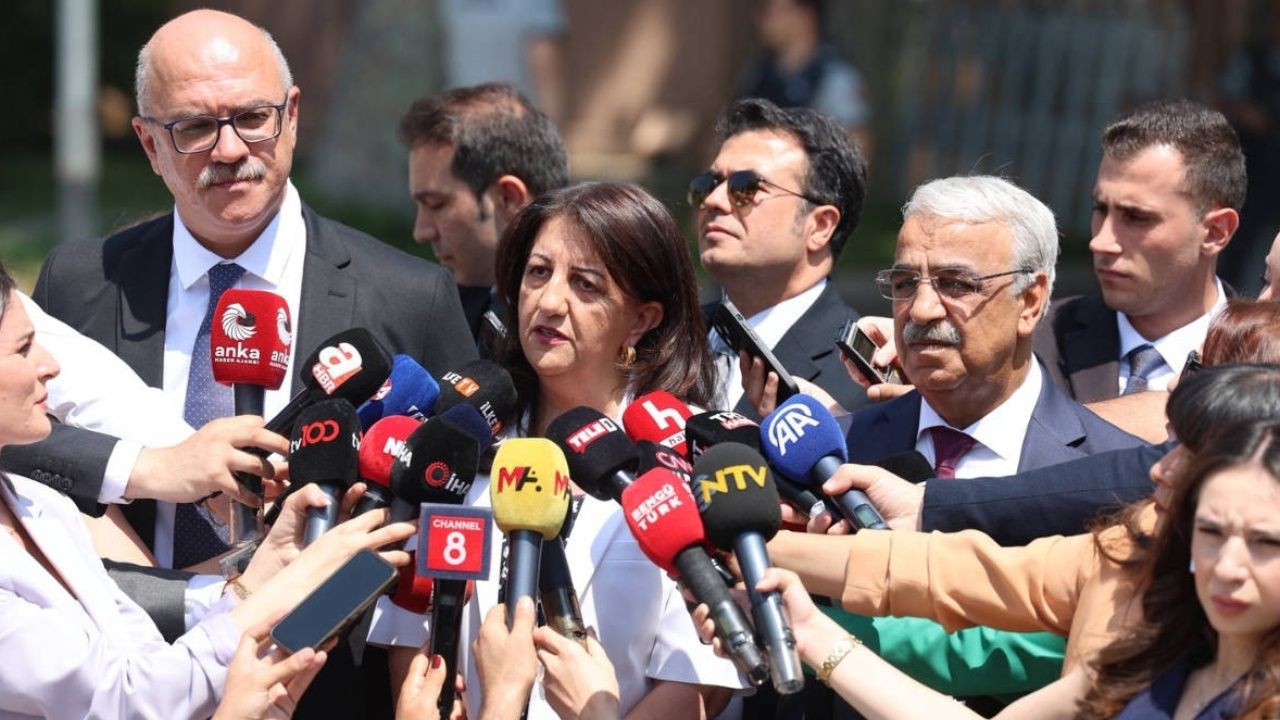 Dem partinin akpden surec yasasi icin 4 talebi ortaya cikti di9VIBuE